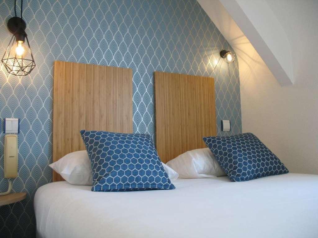 Hotel De Caen 2*