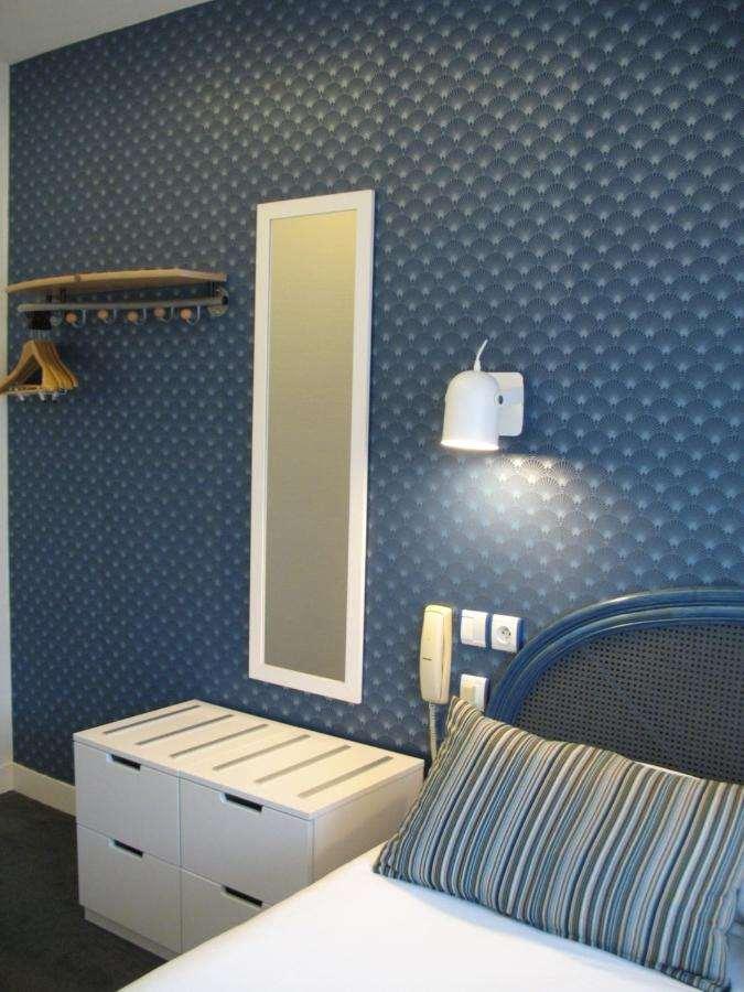 Hotel De Caen 2*